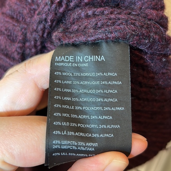 Sold - Size small club, Monaco wool and alpaca blend maroon knit sweater - Picture 3 of 5